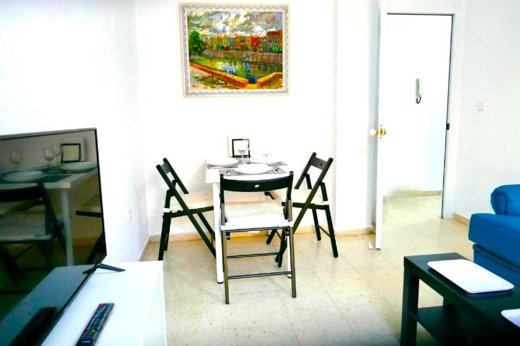 Sol Centro Apartment B Севилья Экстерьер фото